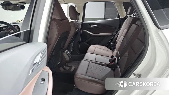 BMW 2 Series Active Tourer (U06) 2023 Белый из Кореи, фото 3