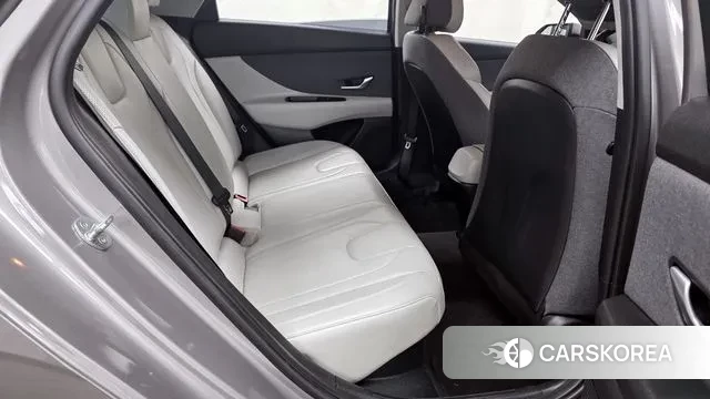 Hyundai Avante Hybrid (CN7) 2022 Серый из Кореи, фото 3