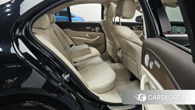 Mercedes-Benz E-Class W213 2020 Черный из Кореи, фото 3