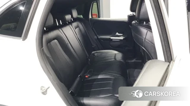 Mercedes-Benz GLA - Class H247 2021 Белый из Кореи, фото 3