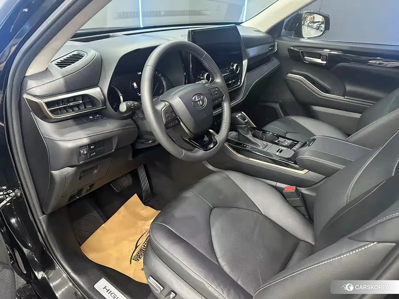 Toyota Highlander 2023 Черный из Китая, фото 3