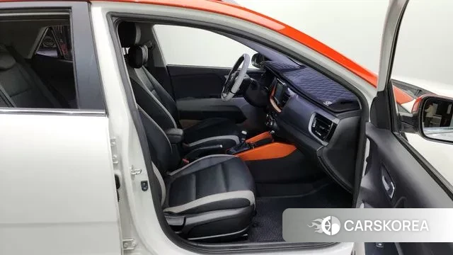 Kia Stonic 2019 Белый из Кореи, фото 3