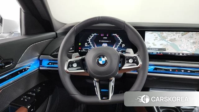 BMW 7 Series (G70) 2025 Белый из Кореи, фото 3