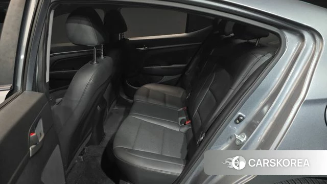 Hyundai Avante AD 2018 Серый из Кореи, фото 3