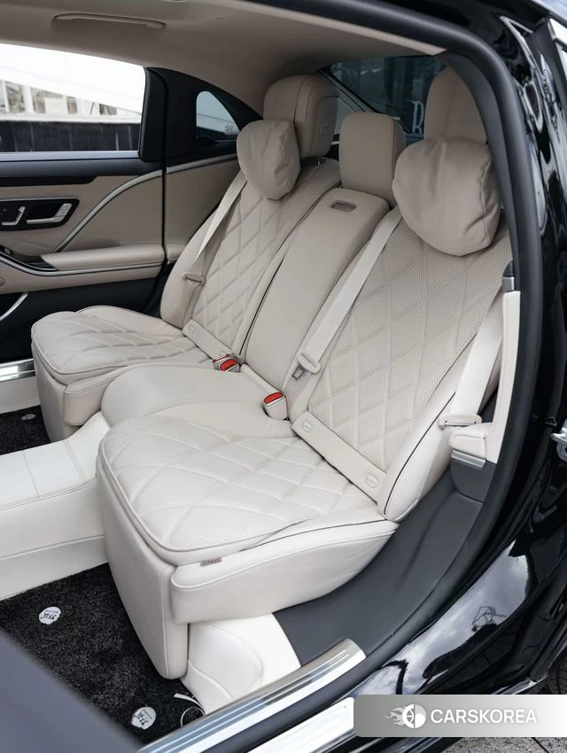 Mercedes-Benz Maybach S-class 2024 Черный из Китая, фото 3