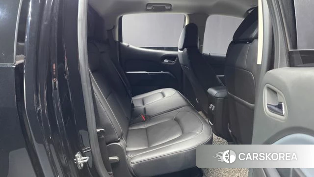 Chevrolet (GM Daewoo) Real New Colorado 2022 Черный из Кореи, фото 3