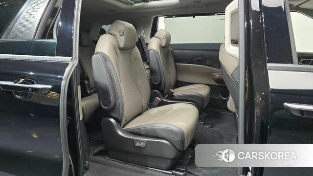 Kia The New Carnival 4th Generation 2024 Черный из Кореи, фото 3