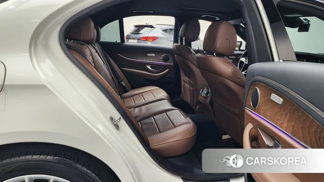 Mercedes-Benz E-Class W213 2020 Белый из Кореи, фото 3