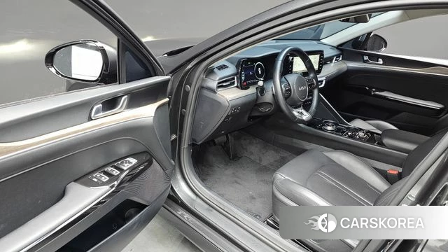 Kia K5 3rd generation 2023 Серый из Кореи, фото 3