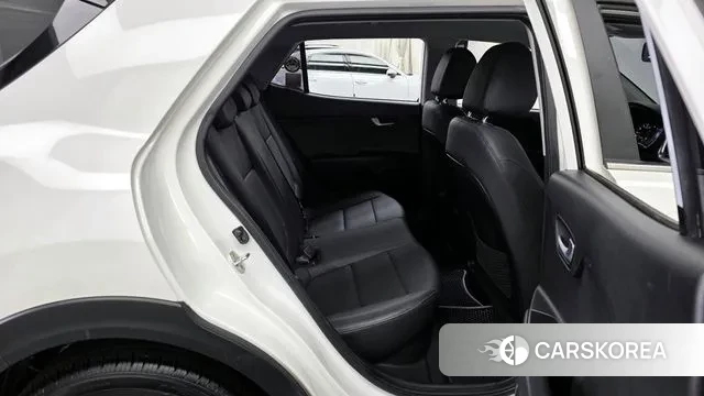 Kia Stonic 2019 Белый из Кореи, фото 3