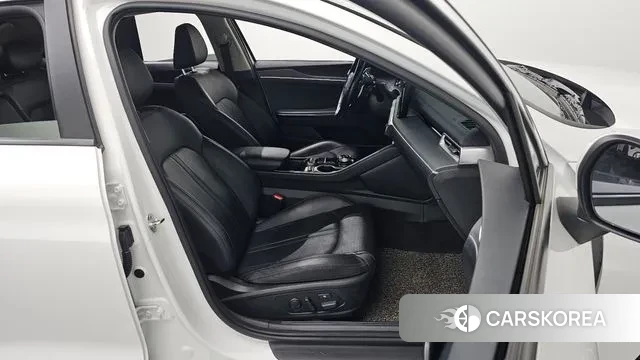 Kia K5 3rd generation 2020 Белый из Кореи, фото 3