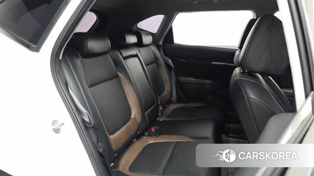 Kia Seltos 2022 Белый из Кореи, фото 3