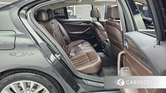 BMW 5 Series (G30) 2018 Серый из Кореи, фото 3