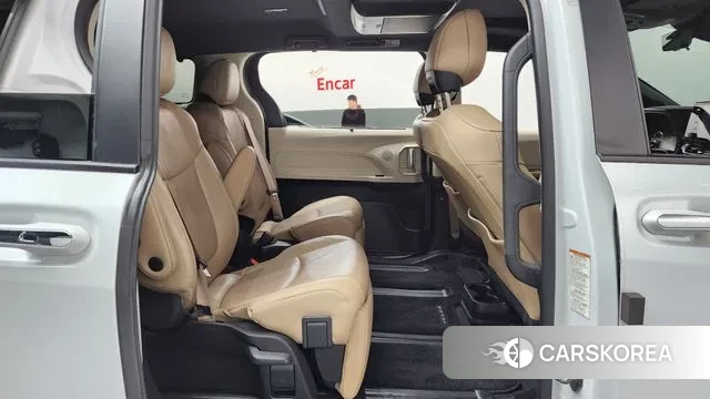 Toyota Sienna 4th Generation 2023 Белый из Кореи, фото 3