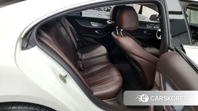 Mercedes-Benz CLS-Class C257 2019 Белый из Кореи, фото 3