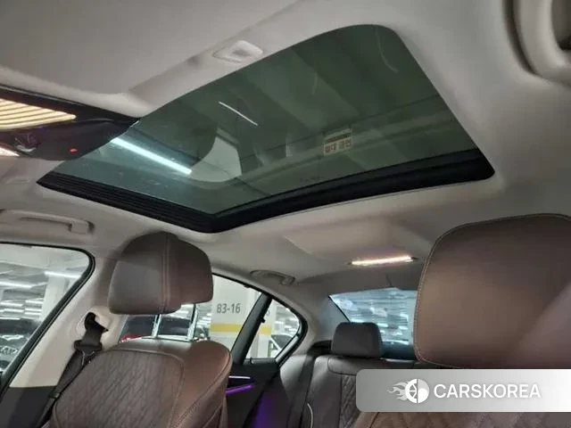 BMW 5 Series (G30) 2023 Черный из Кореи, фото 3