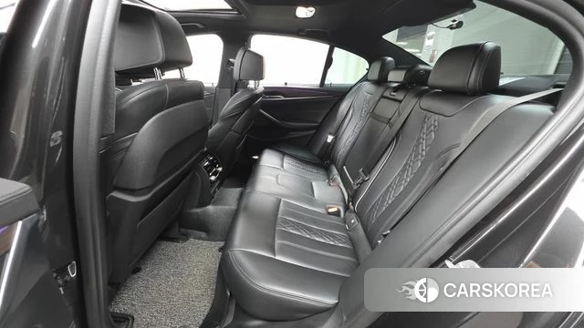 BMW 5 Series (G30) 2018 Серый из Кореи, фото 3