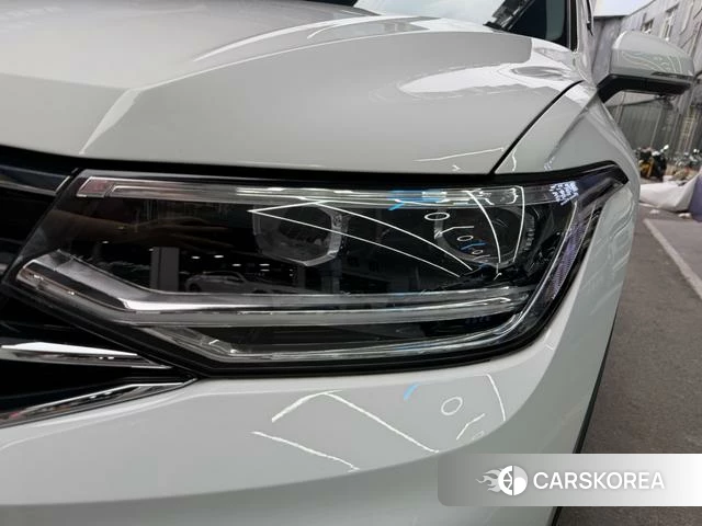 Volkswagen Tiguan L 2024 Белый из Китая, фото 3