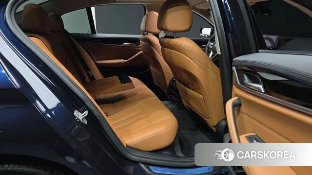 BMW 5 Series (G30) 2020 Черный из Кореи, фото 3