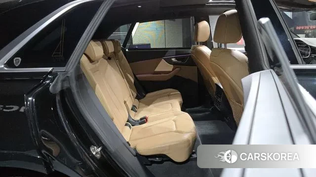 Audi Q8 (4M) 2022 Черный из Кореи, фото 3