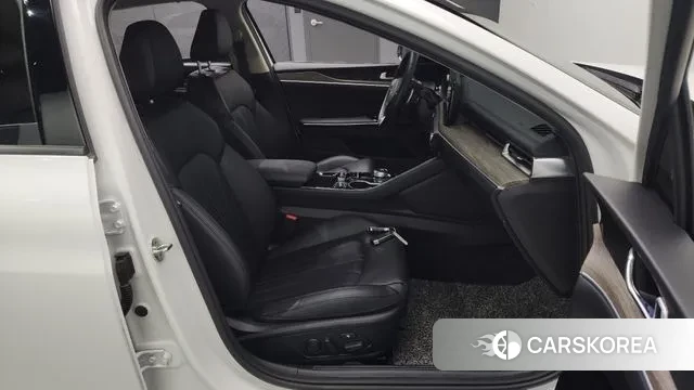 Kia K5 3rd generation 2022 Белый из Кореи, фото 3