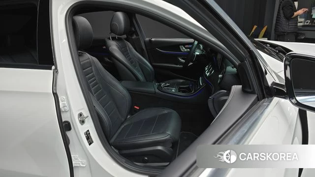 Mercedes-Benz E-Class W213 2022 Белый из Кореи, фото 3