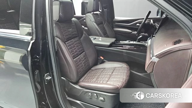Cadillac Escalade 5th Generation 2022 Черный из Кореи, фото 3