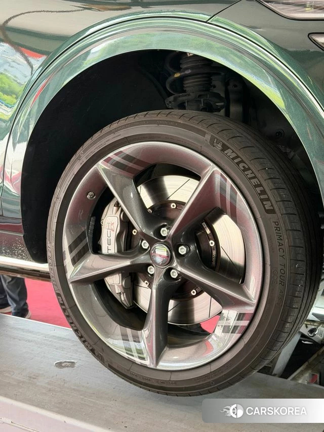 Genesis GV70 2021 Зеленый из Кореи, фото 3