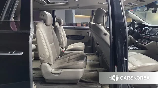 Kia The New Carnival 2018 Черный из Кореи, фото 3