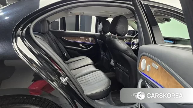 Mercedes-Benz E-Class W213 2019 Серый из Кореи, фото 3