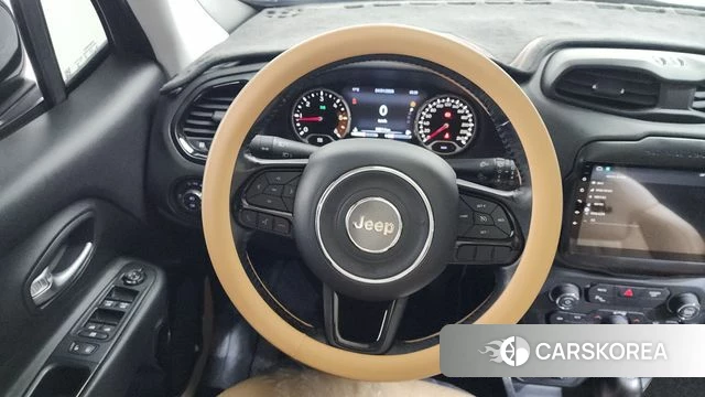 Jeep Renegade 2018 Черный из Кореи, фото 3