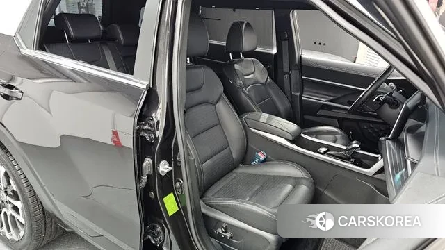 Ssangyong Torres 2022 Черный из Кореи, фото 3