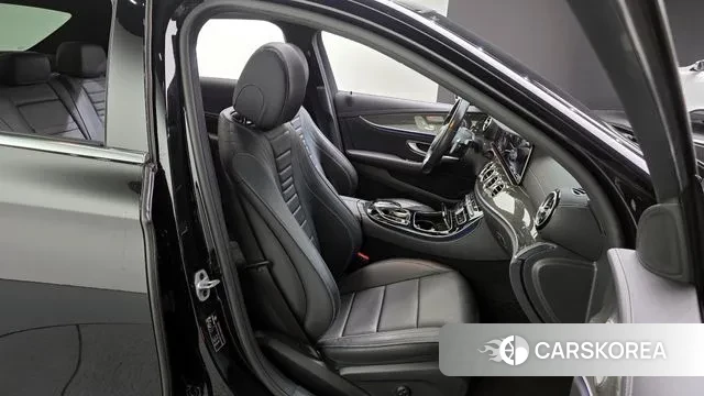 Mercedes-Benz E-Class W213 2020 Черный из Кореи, фото 3