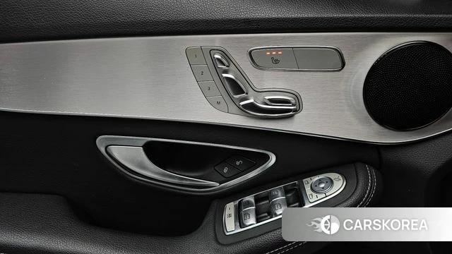 Mercedes-Benz C-Class W205 2020 Белый из Кореи, фото 3