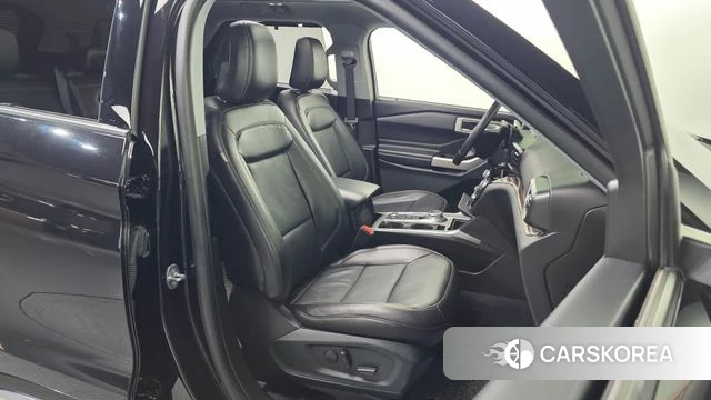 Ford Explorer 6th Generation 2021 Черный из Кореи, фото 3