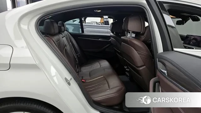 BMW 5 Series (G30) 2020 Белый из Кореи, фото 3