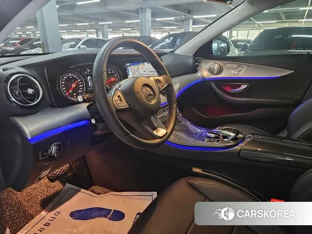 Mercedes-Benz E-Class W213 2018 Белый из Кореи, фото 3