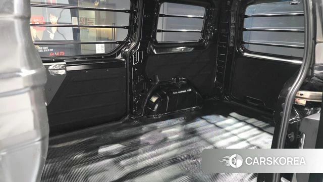 Hyundai Staria 2022 Черный из Кореи, фото 3