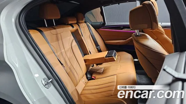 BMW 5 Series (G30) 2022 Белый из Кореи, фото 3