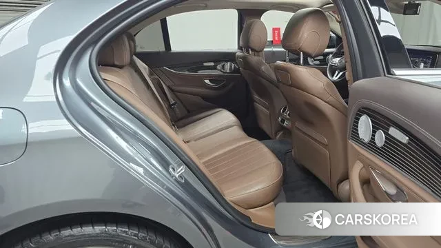 Mercedes-Benz E-Class W213 2019 Серый из Кореи, фото 3