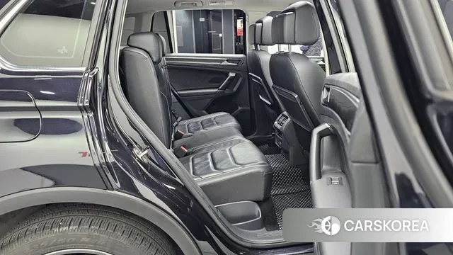 Volkswagen Tiguan second Generation 2018 Черный из Кореи, фото 3