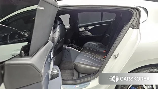 BMW 8 Series (G15) 2023 Белый из Кореи, фото 3