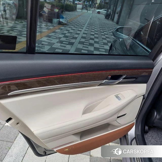Genesis G90 2021 Серебристо-серый из Кореи, фото 3