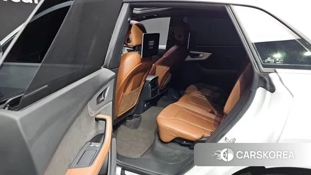 Audi Q8 (4M) 2020 Белый из Кореи, фото 3