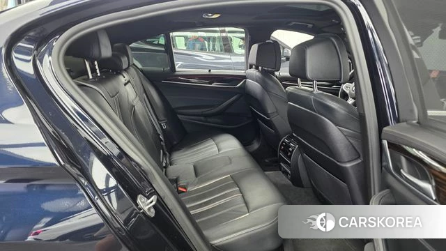 BMW 5 Series (G30) 2022 Черный из Кореи, фото 3