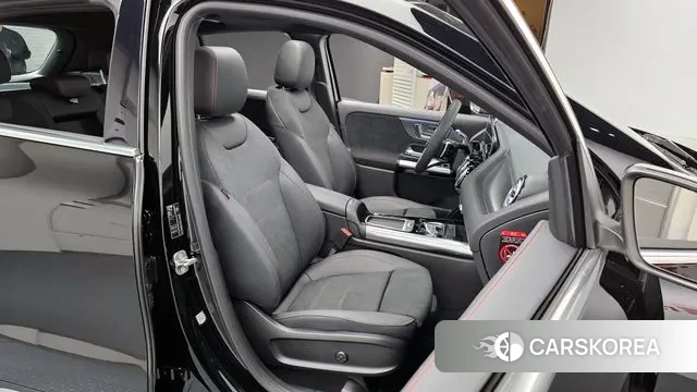 Mercedes-Benz GLA - Class H247 2025 Черный из Кореи, фото 3