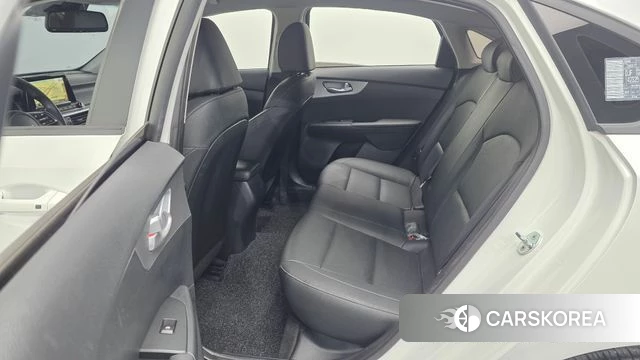 Kia The New K3 2nd generation 2022 Белый из Кореи, фото 3