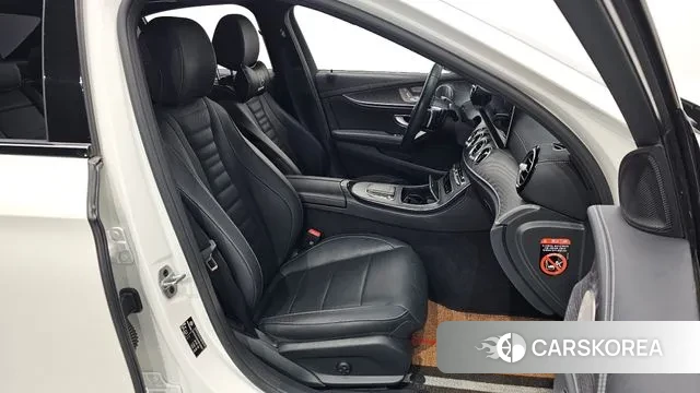 Mercedes-Benz E-Class W213 2023 Белый из Кореи, фото 3