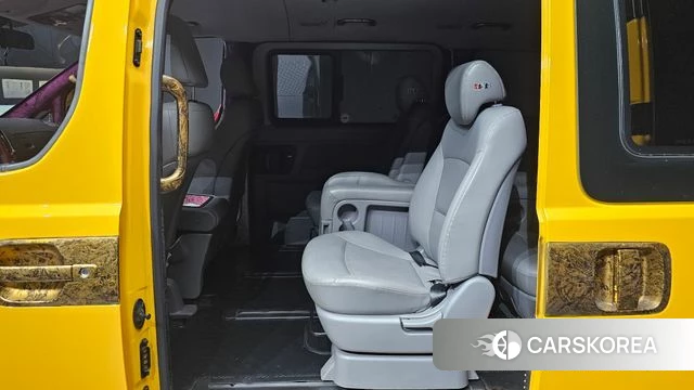 Hyundai The New Grand Starex 2018 Желтый из Кореи, фото 3