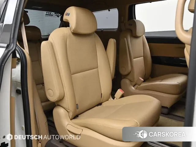 Kia The New Carnival 2019 Белый из Кореи, фото 3